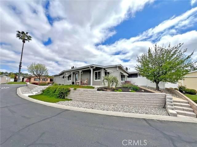 328 Lark Drive, Paso Robles, CA 93446