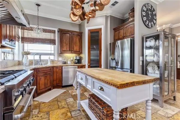 Paso Robles, CA 93446,98 Nutwood Circle
