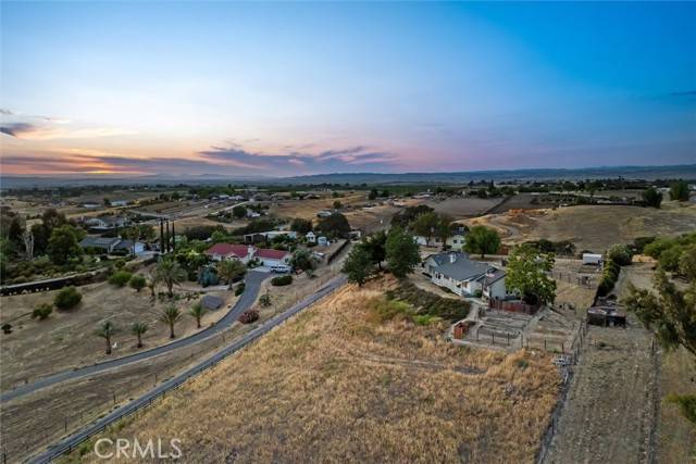 5735 Prancing Deer Place, Paso Robles, CA 93446