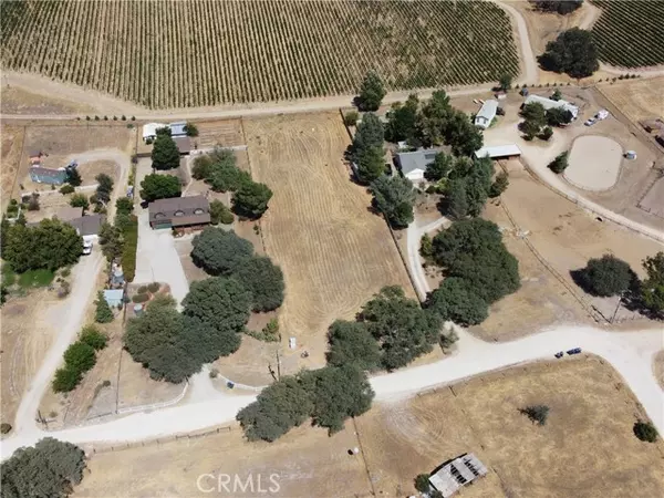 Paso Robles, CA 93446,5710 Fa-Rousse Way