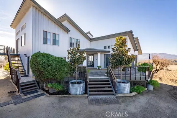 7110 Drake Road, Paso Robles, CA 93446