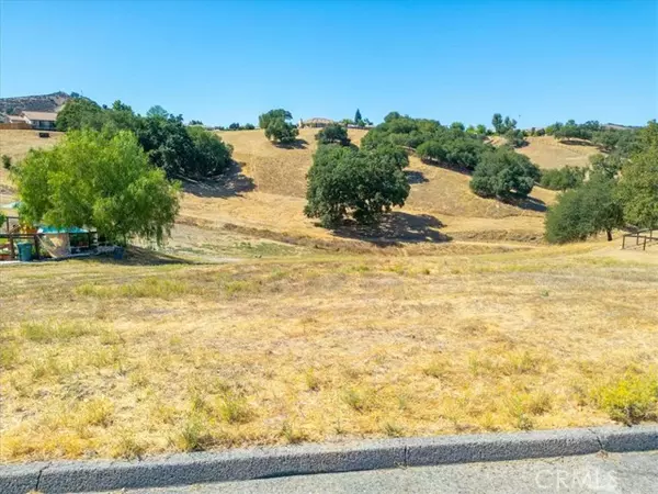 Paso Robles, CA 93446,9850 Bluegill Drive