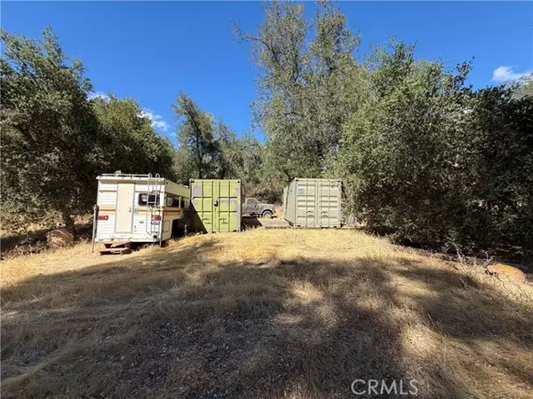 Bradley, CA 93426,18 Sapaque Valley rd