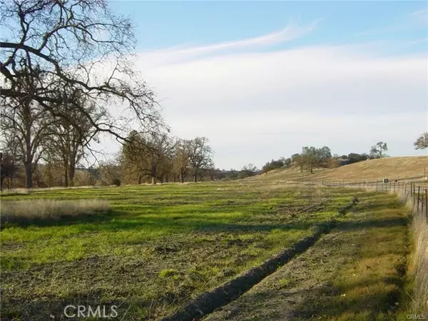 6675 Ca-229, Creston, CA 93432