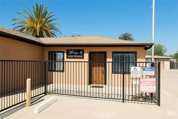 Bakersfield, CA 93308,306 Roberts Lane