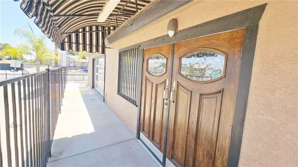 Bakersfield, CA 93308,306 Roberts Lane