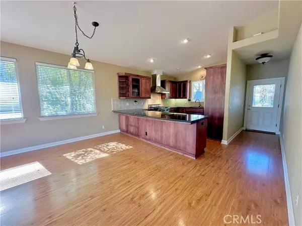 Paso Robles, CA 93446,5026 Meadow Lark