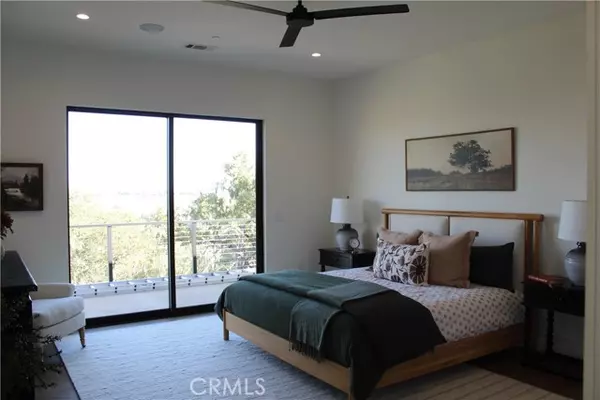 Templeton, CA 93465,2220 Battering Rock