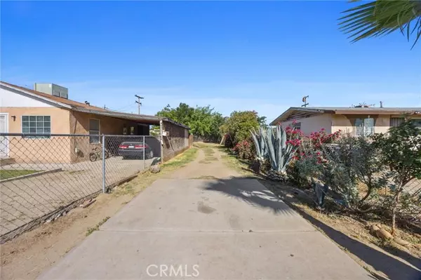 Bakersfield, CA 93307,221 Wood