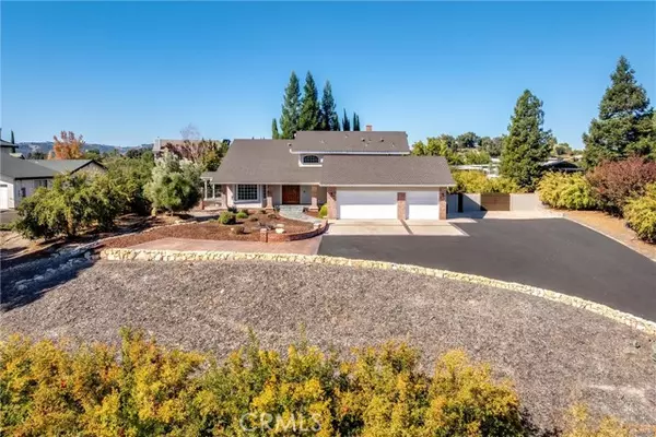 Paso Robles, CA 93446,833 Rolling Hills Rd