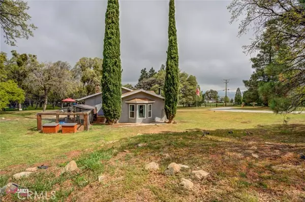 Tehachapi, CA 93561,19857 Adalante Court