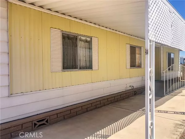 Bakersfield, CA 93308,400 E Roberts #99