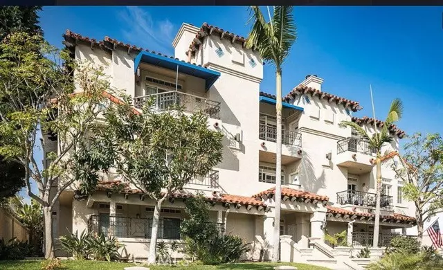 Coronado, CA 92118,344 Orange Avenue #204
