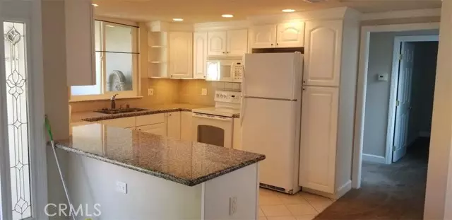 Laguna Woods, CA 92637,12 VIA CASTILLA #D