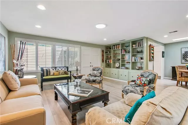 Laguna Woods, CA 92637,652 Avenida Sevilla #B