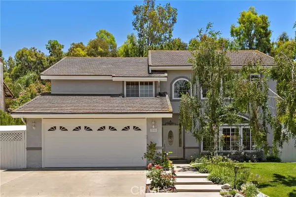 25602 Orchard Rim Lane, Lake Forest (el Toro), CA 92630