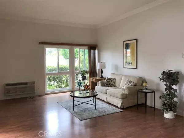 946 Avenida Carmel #E, Laguna Woods, CA 92637