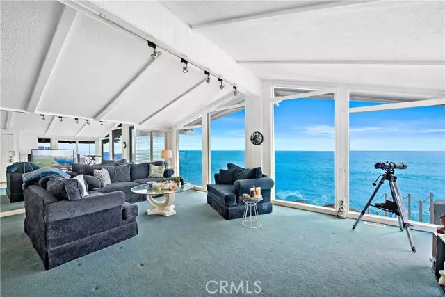 San Clemente, CA 92672,1880 N El Camino Real #9