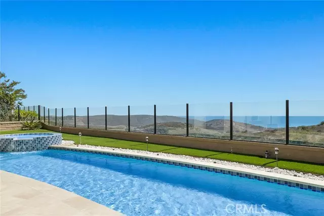 Newport Coast, CA 92657,6 Needlegrass