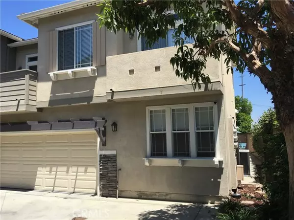 2954 Claremore Lane, Los Alamitos, CA 90815