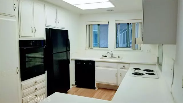 Laguna Woods, CA 92637,2216 Via Mariposa E #C