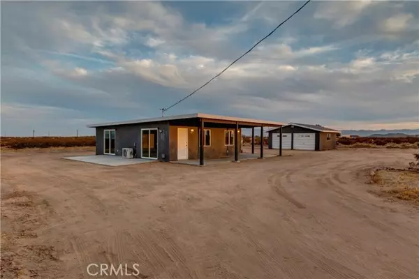677 Cypress Road, Joshua Tree, CA 92252