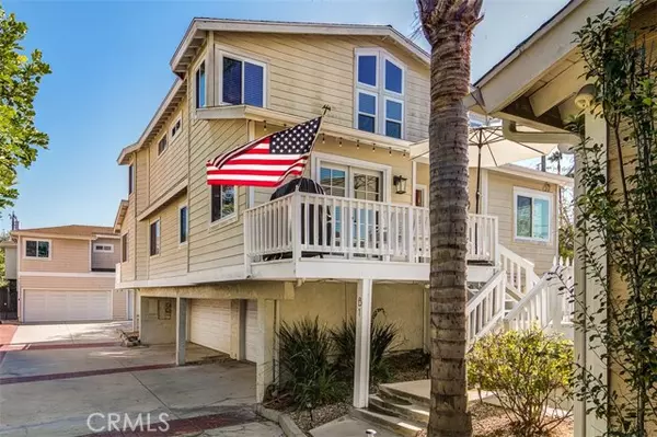 2674 Orange Avenue #3, Costa Mesa, CA 92627