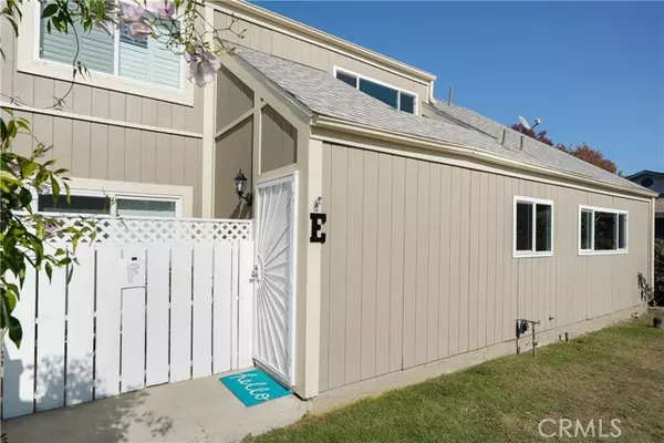 594 Hamilton Street #E, Costa Mesa, CA 92627
