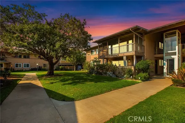 1841 McKinney Way #24L, Seal Beach, CA 90740