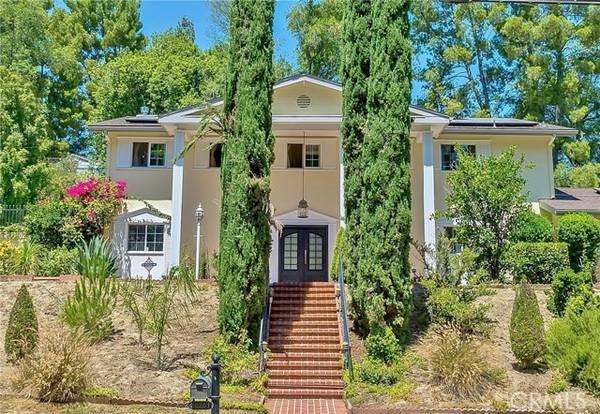 20201 Wells Drive, Woodland Hills (los Angeles), CA 91364