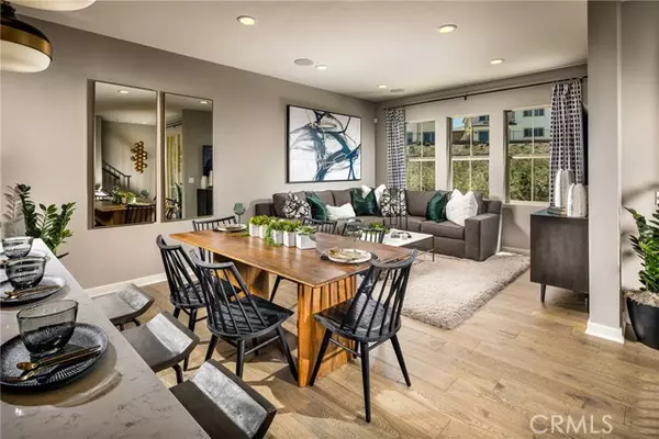 702 Dusky Creek, Lake Forest (el Toro), CA 92610