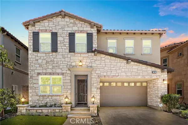 18 Juniper, Lake Forest (el Toro), CA 92630