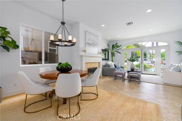 513 Pecan Avenue, Huntington Beach, CA 92648
