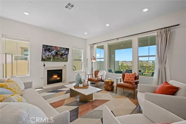 1794 Canyon Oaks Lane, Lake Forest (el Toro), CA 92610