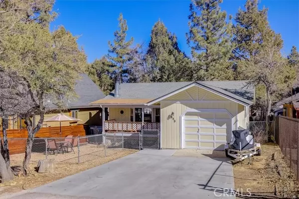 689 Highland Lane, Sugarloaf, CA 92386