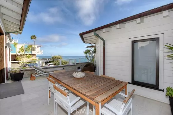 Laguna Beach, CA 92651,160 Saint Anns Drive #D