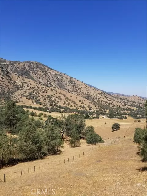 Golden Hills, CA 93561,22215009 Woodford-Tehachapi