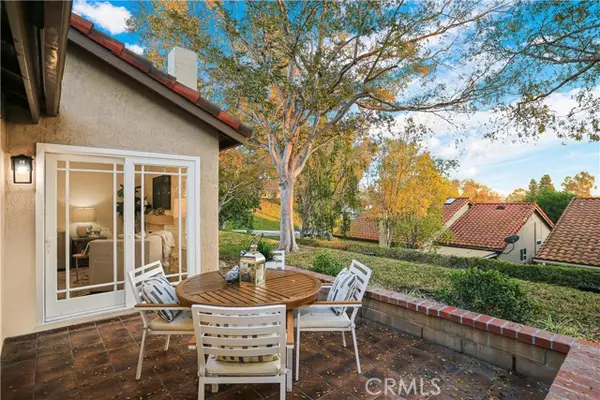 27715 Calle Valdes, Mission Viejo, CA 92692