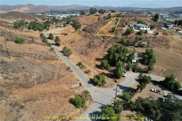 Lake Elsinore, CA 92530,3 Hill Avenue