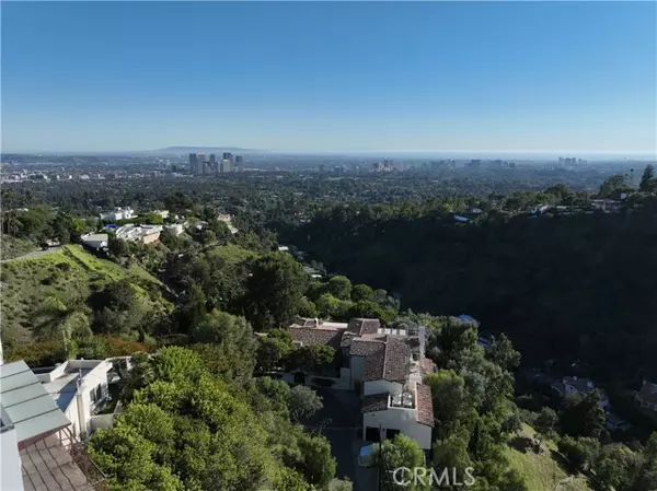 Beverly Hills, CA 90210,1551 Summitridge Drive