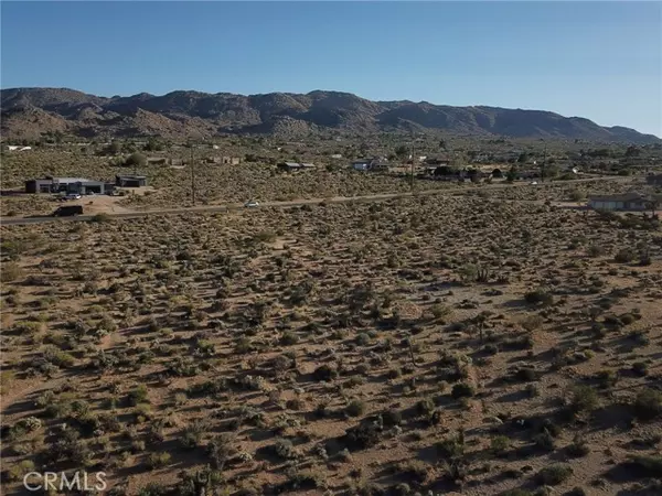 Joshua Tree, CA 92252,61570 Alta Loma Drive