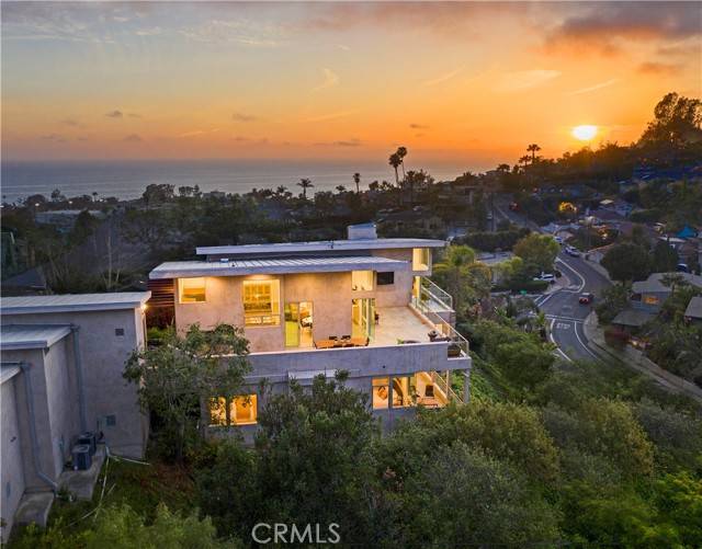 533 Temple Hills Drive, Laguna Beach, CA 92651