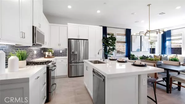 904 Sunrise Road, Rancho Mission Viejo, CA 92694