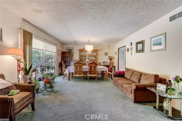 Sylmar (los Angeles), CA 91342,10619 Kurt Street