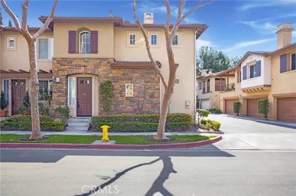 30 Salton, Irvine, CA 92602