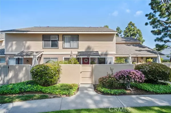 7918 Rainbow Circle, Huntington Beach, CA 92648