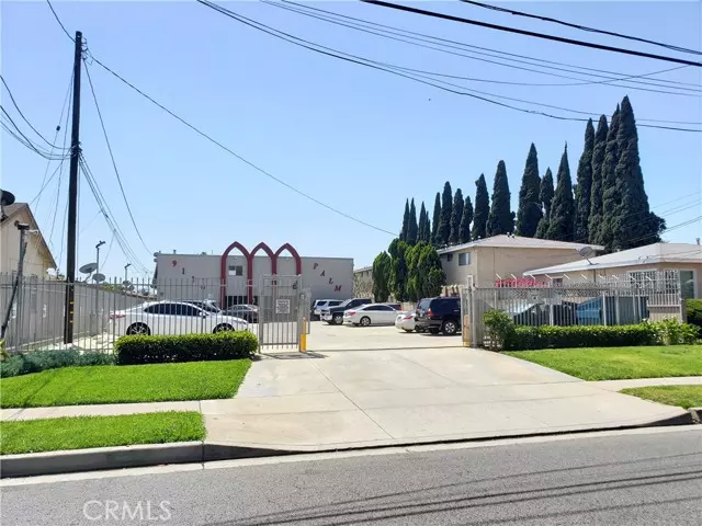 Bellflower, CA 90706,9116 Palm Street