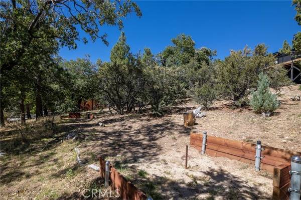 43680 Yosemite Drive, Big Bear Lake, CA 92315