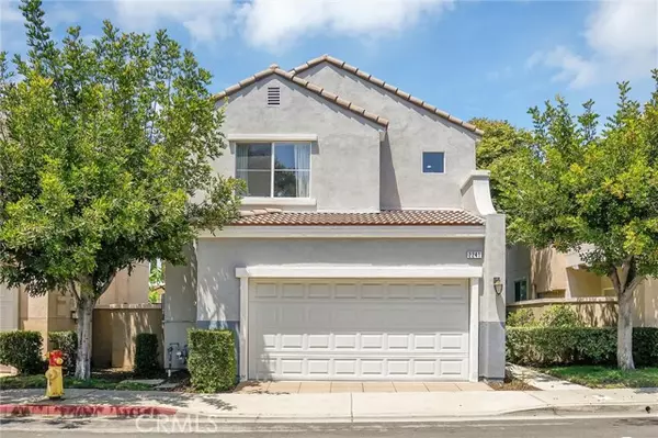 2241 Village Way, Signal Hill, CA 90755