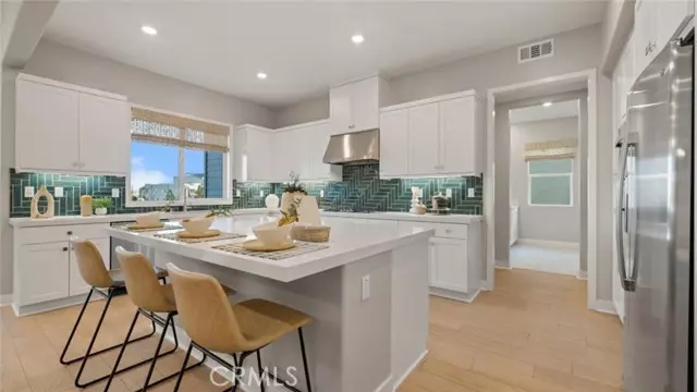 Valencia (santa Clarita), CA 91355,27225 Cranmore Way #201